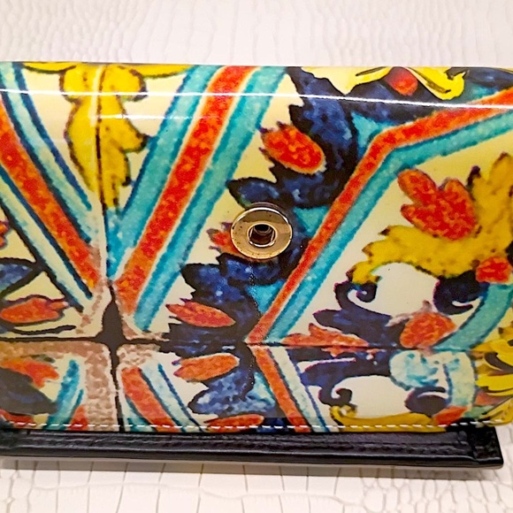 Very Rare Gorgeous Unigue New/Unused Dolce Gabana Flower Design Polished Tri-Fol - Picture 5 of 15